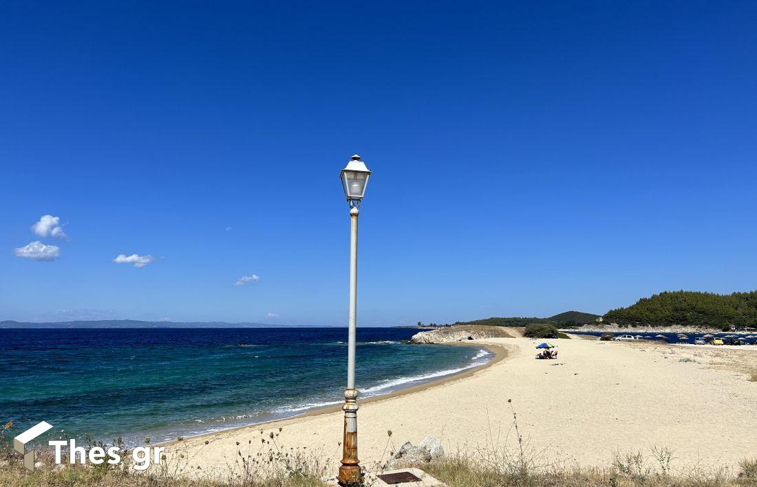 Τορώνη Σιθωνία Χαλκιδική Κόρακας παραλία Luka Beach καλοκαίρι διακοπές θάλασσα