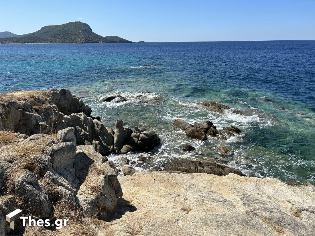 Τορώνη Σιθωνία Χαλκιδική Κόρακας παραλία Luka Beach καλοκαίρι διακοπές θάλασσα