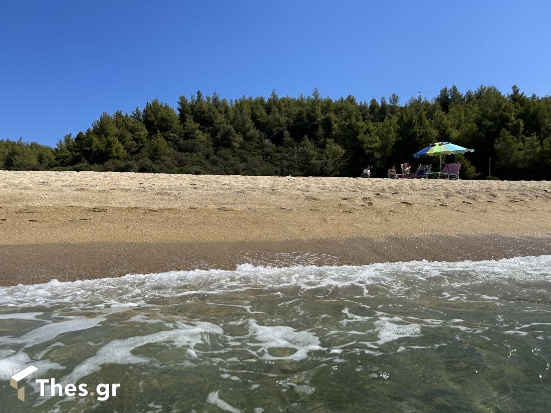 Τορώνη Σιθωνία Χαλκιδική Κόρακας παραλία Luka Beach καλοκαίρι διακοπές θάλασσα