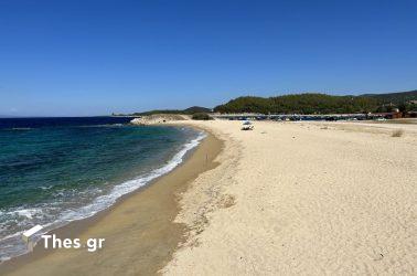 Τορώνη Σιθωνία Χαλκιδική Κόρακας παραλία Luka Beach καλοκαίρι διακοπές θάλασσα