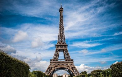 Παρίσι: Εκκενώθηκε ο Πύργος του Aιφελ μετά από απειλή για βόμβα
