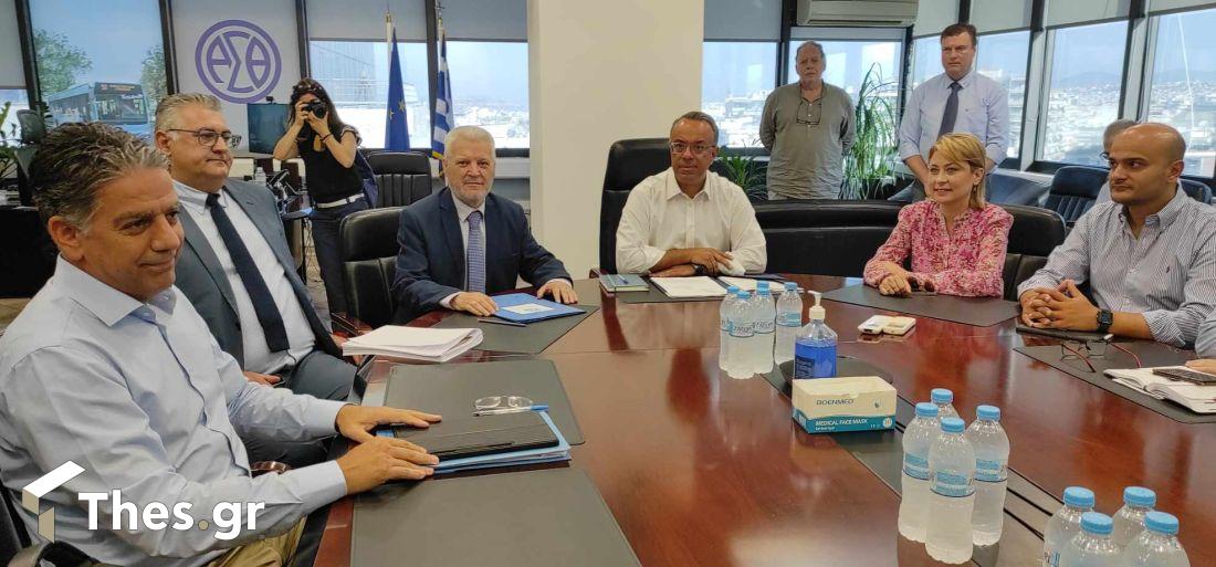 Χρήστος Σταϊκούρας συνάντηση στον ΟΑΣΘ στη Θεσσαλονίκη