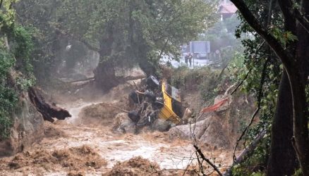 Κακοκαιρία Daniel: Αγνοούνται πέντε άτομα στην Μαγνησία – Σε κατάσταση εκτάκτου ανάγκης η περιοχή