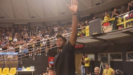 Ντε Σόουζα: “Εντυπωσιάστηκα από την ιστορία του Αρη και τα πρωταθλήματα που έχει”