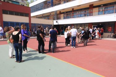 Εκλογές ΣΥΡΙΖΑ: Προς παράταση μίας ώρας η διαδικασία – Μετά τα μεσάνυχτα τα αποτελέσματα