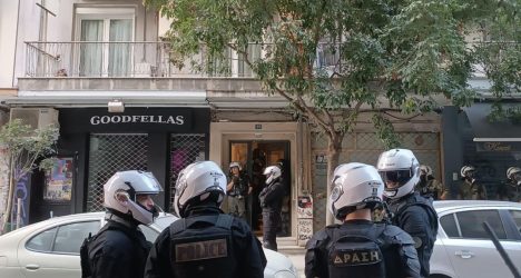 Θεσσαλονίκη: Προσαγωγές μετά από επεισόδιο αστυνομικών με ομάδα ατόμων
