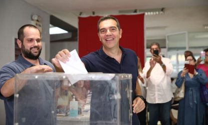 Εκλογές ΣΥΡΙΖΑ: Ψήφισε στην Καισαριανή ο Αλέξης Τσίπρας (ΦΩΤΟ)