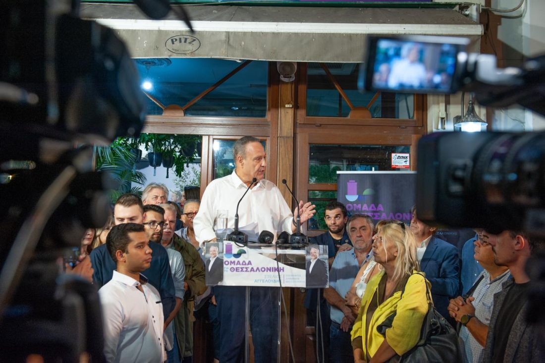 Στέλιος Αγγελούδης εκλογικό κέντρο 