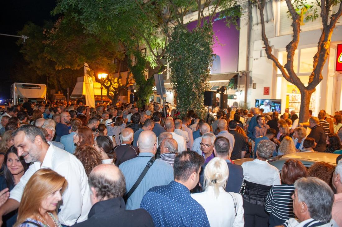 Στέλιος Αγγελούδης εκλογικό κέντρο 