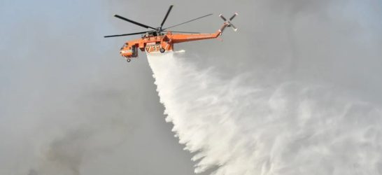 Πυρκαγιά στο πεδίο βολής του στρατού στο Σουφλί – Σηκώθηκαν αεροσκάφη και ελικόπτερο