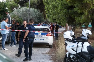 Λούτσα: Με 25 σφαίρες “γάζωσαν” τους έξι νεκρούς οι δράστες