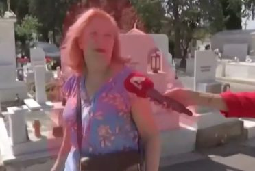 Συγκινεί η μητέρα του Κασσελάκη: «Η γιαγιά του δίνει την ευχή της και από τον παράδεισο»
