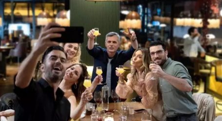 “Ο πρώτος από εμάς”: Κυκλοφόρησε το τρέιλερ της νέας δραματικής κωμωδίας (ΒΙΝΤΕΟ)