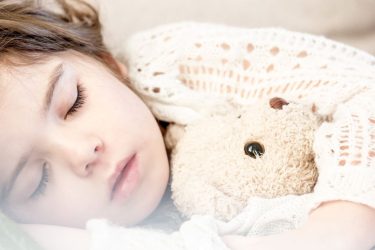 Πόσο ύπνο χρειάζονται τα παιδιά;