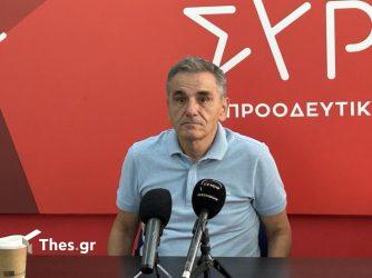 Τσακαλώτος: “Η Καρυστιανού μού θυμίζει την Τζούλια Ρόμπερτς στην ταινία Εριν Μπρόκοβιτς”