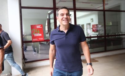 Εκλογές ΣΥΡΙΖΑ: Ο Τσίπρας συνεχάρη τον Κασσελάκη για την εκλογή του