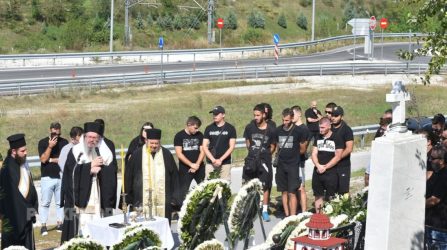 Τέμπη: Παρουσία οπαδών του ΠΑΟΚ το μνημόσυνο των αδικοχαμένων “αετόπουλων” (ΒΙΝΤΕΟ & ΦΩΤΟ)
