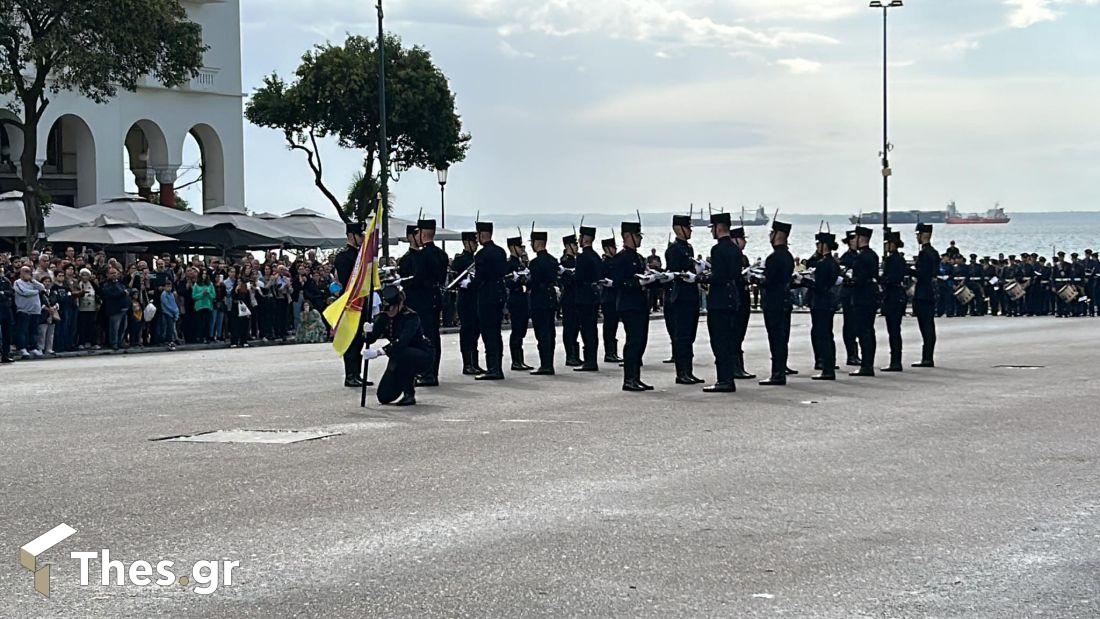 Επίδειξη από μπάντες του στρατού στην πλατεία Αριστοτέλους 26η Οκτωβρίου ανήμερα Αγίου Δημητρίου