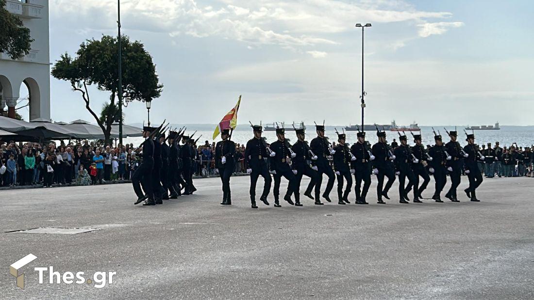 Επίδειξη από μπάντες του στρατού στην πλατεία Αριστοτέλους 26η Οκτωβρίου ανήμερα Αγίου Δημητρίου