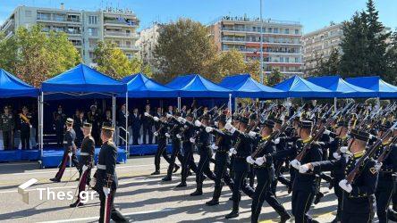 Συγκίνηση και υπερηφάνεια στη μεγάλη στρατιωτική παρέλαση στην Θεσσαλονίκη (ΒΙΝΤΕΟ & ΦΩΤΟ)
