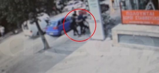 Πατέρας επιτέθηκε σε 16χρονους που απείλησαν και χτύπησαν τον γιο του (ΒΙΝΤΕΟ)