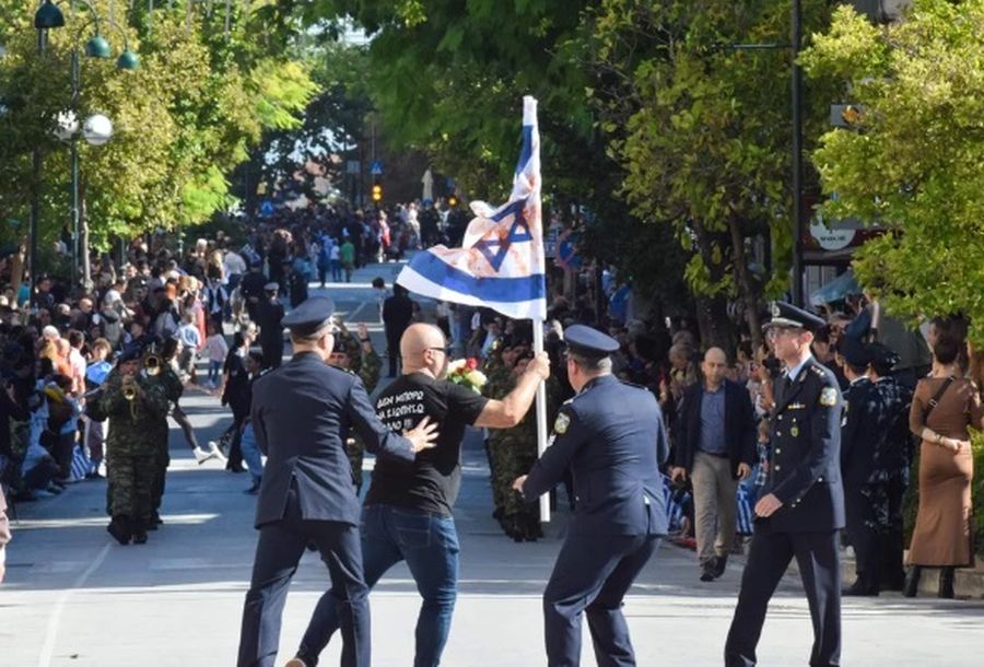Λάρισα παρέλαση 28η Οκτωβρίου