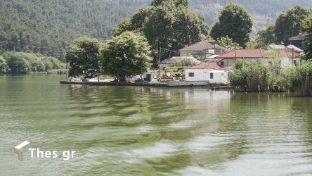 Νησάκι Ιωαννίνων Νησί Ιωάννινα Ηπειρος εκδρομές ταξίδια λίμνη Παμβώτιδα διακοπές