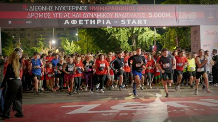 Γεμάτος ρεκόρ ο 11ος Διεθνής Νυχτερινός Ημιμαραθώνιος Θεσσαλονίκης (ΦΩΤΟ)