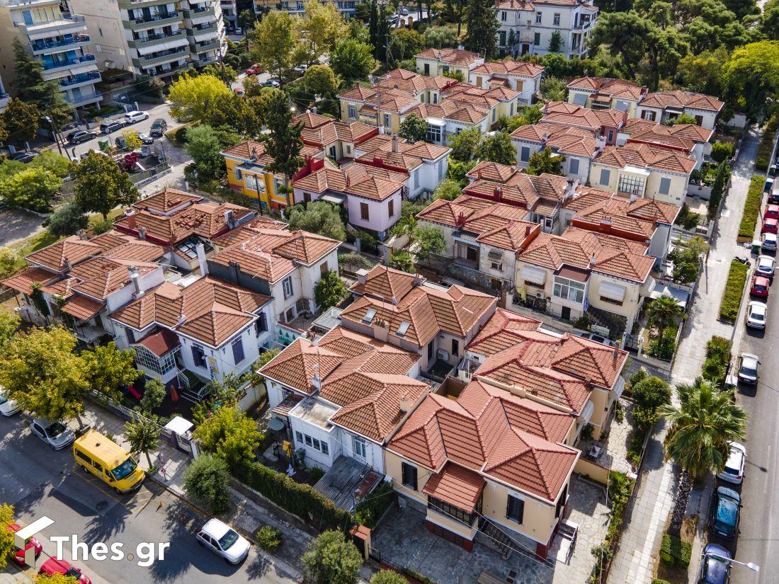 Συνοικία Ουζιέλ Θεσσαλονίκη σπίτια γειτονιά φωτογραφία από drone