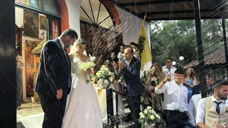 Γνωρίστηκαν στον “Ιανό”, δεν κατάφεραν να παντρευτούν λόγω “Daniel” αλλά έβαλαν “κουλούρα” μετά τον “Elias”