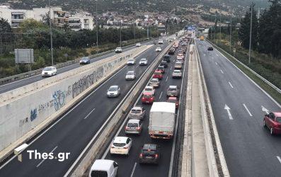 Θεσσαλονίκη: Ελεύθερες θέσεις στάθμευσης σε ΔΕΘ και λιμάνι για την αποσυμφόρηση του κυκλοφοριακού