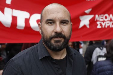 ΣΥΡΙΖΑ: Διαψεύδει τα περί αποχώρησης ο Δημήτρης Τζανακόπουλος