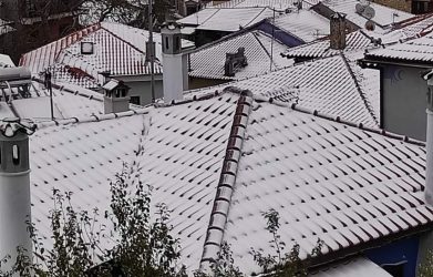 Στα λευκά η ορεινή Χαλκιδική – Στους 0 βαθμούς Κελσίου η θερμοκρασία (ΦΩΤΟ)