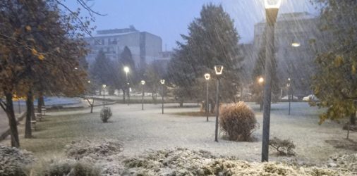 Κακοκαιρία Bettina: “Ασπρισε” η Φλώρινα – Πυκνή χιονόπτωση (ΦΩΤΟ)