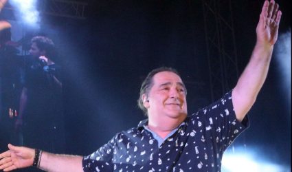 Βασίλης Καρράς: Τα αυτοκίνητα ήταν η μεγάλη αγάπη του – Δείτε τη συλλογή του (ΒΙΝΤΕΟ)