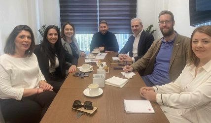 Με τον Νίκο Ανδρουλάκη συναντήθηκε η Χρύσα Αράπογλου (ΦΩΤΟ)