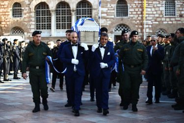 Θεσσαλονίκη: Βαθιά συγκίνηση στο τελευταίο αντίο για τον 31χρονο αστυνομικό Γιώργο Λυγγερίδη (ΒΙΝΤΕΟ & ΦΩΤΟ)