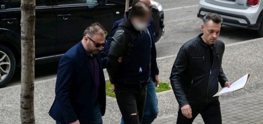 Θεσσαλονίκη: Για ανθρωποκτονία με δόλο διώκεται ο 44χρονος Νορβηγός που σκότωσε τον αστυνομικό