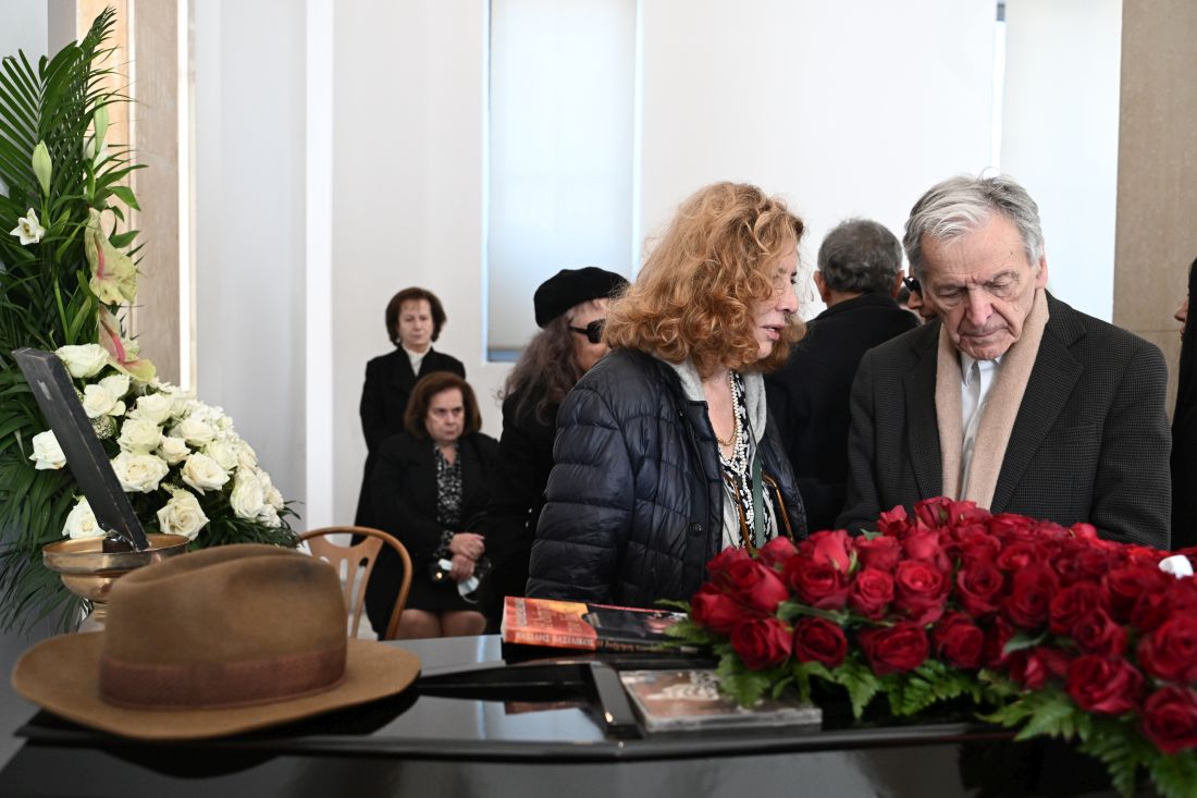Βασίλης Βασιλικός κηδεία 