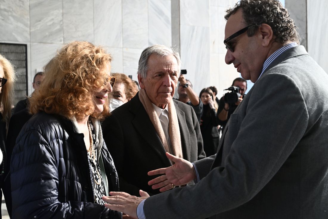 Βασίλης Βασιλικός κηδεία 