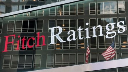 O οίκος Fitch αναβάθμισε το ελληνικό αξιόχρεο στην επενδυτική βαθμίδα