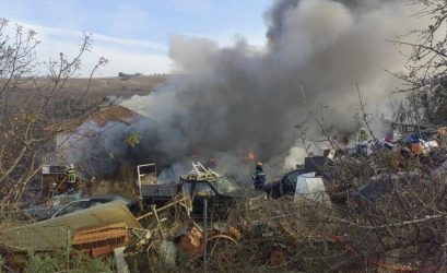 Θεσσαλονίκη: Στις φλόγες μονοκατοικία στο Πλαγιάρι (ΦΩΤΟ)