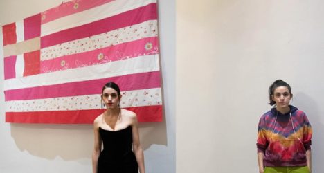 Γεωργία Λαλέ ροζ ελληνική σημαία