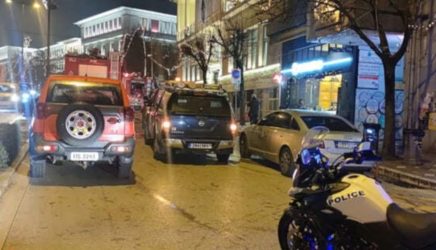 Ιωάννινα: Kινητοποίηση της Πυροσβεστικής για φωτιά στη Λέσχη Αξιωματικών (ΒΙΝΤΕΟ)