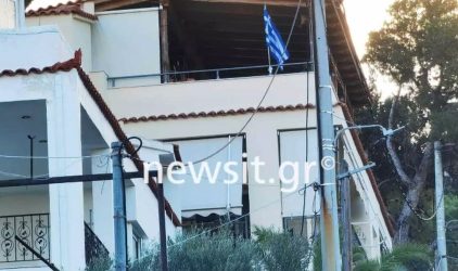 Καλύβια: Το μοιραίο τηλεφώνημα του πατέρα στον γιο πριν το φονικό