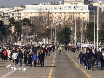 Νέα Παραλία Θεσσαλονίκης κόσμος