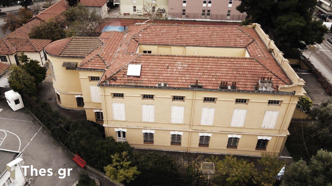 παλιό ρωσικό νοσοκομείο Θεσσαλονίκη διατηρητέο κτίριο κτήριο εικόνα από drone εξωτερική όψη Παπαναστασίου 21 ιστορία Μαιευτήριο Κλινική Ιστορικό Αρχείο Μακεδονίας