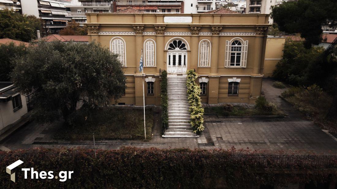 παλιό ρωσικό νοσοκομείο Θεσσαλονίκη διατηρητέο κτίριο κτήριο εικόνα από drone εξωτερική όψη Παπαναστασίου 21 ιστορία Μαιευτήριο Κλινική Ιστορικό Αρχείο Μακεδονίας