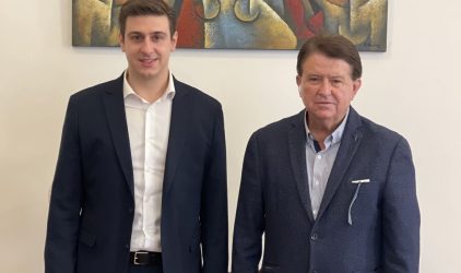 Θεσσαλονίκη: Συζήτηση στο γραφείο του πρωθυπουργού για τον εκσυγχρονισμό των ΚΤΕΛ 