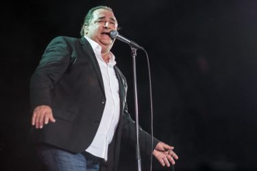 Βασίλης Καρράς τραγουδιστής